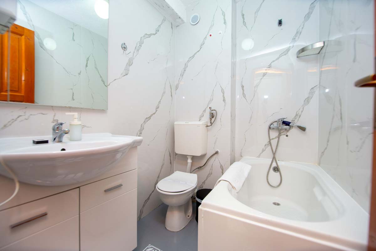 New Hotel Kuc By Marvel Triple Room with Sea View